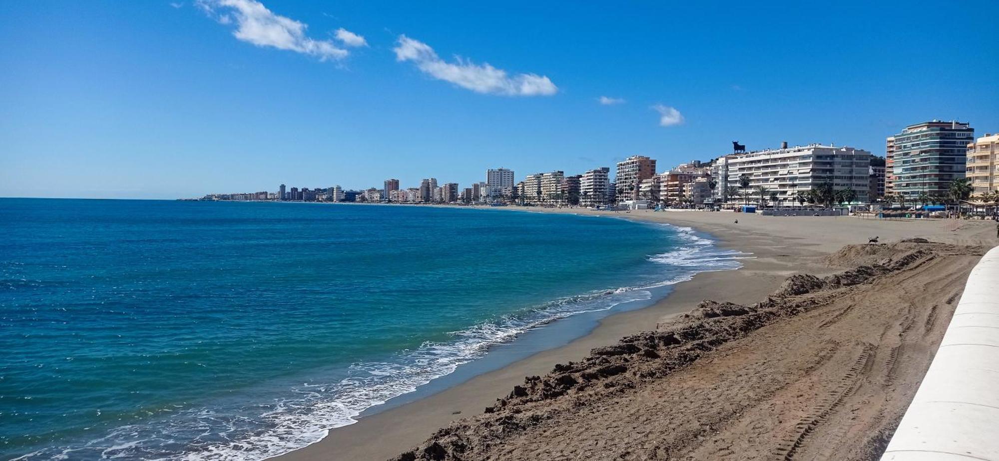 Apartamento Frente Al Mar Paz Y Relax Фуeнхирола Екстериор снимка