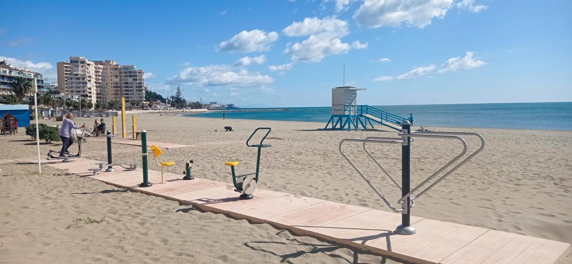 Apartamento Frente Al Mar Paz Y Relax Фуeнхирола Екстериор снимка