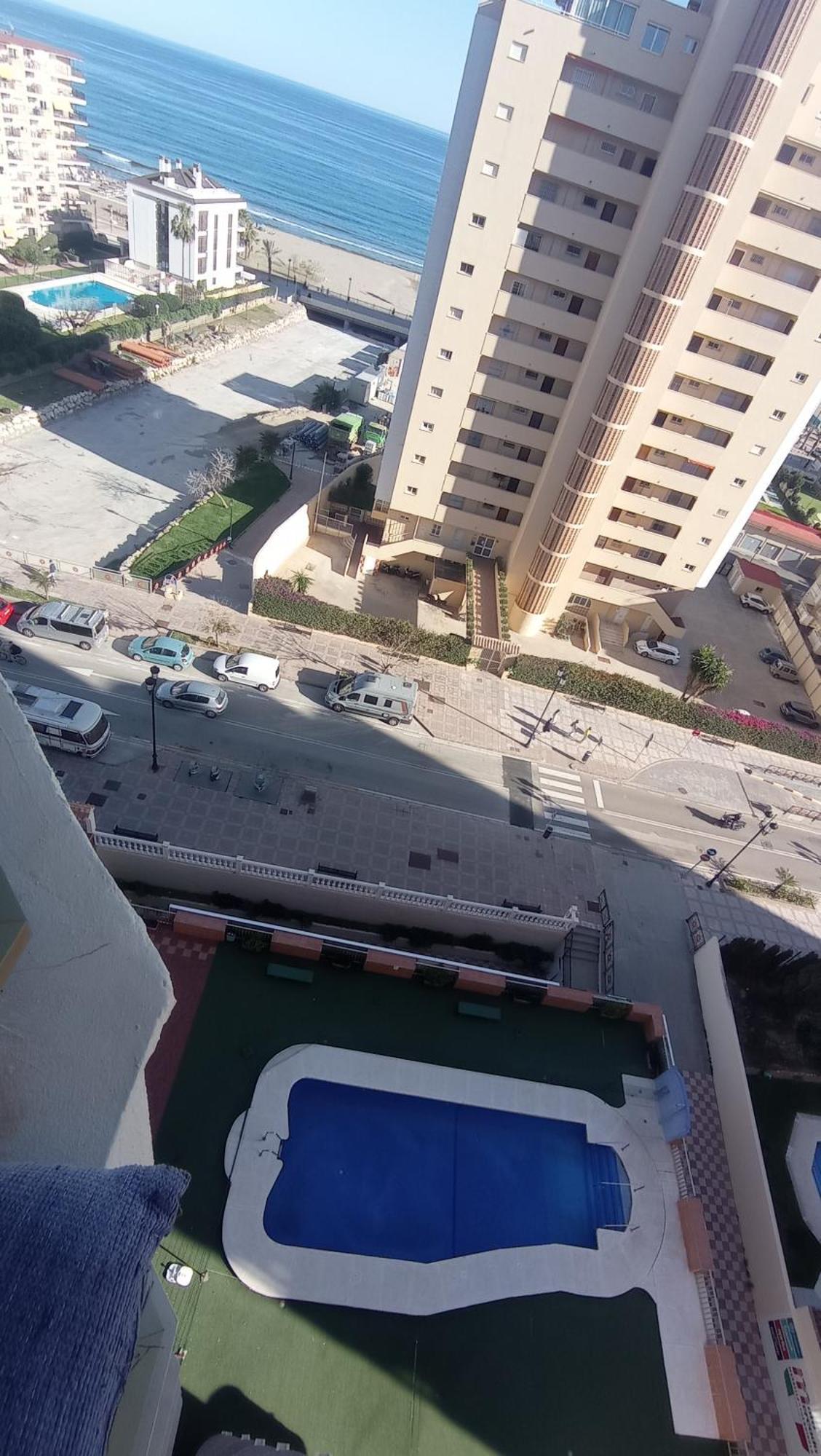 Apartamento Frente Al Mar Paz Y Relax Фуeнхирола Екстериор снимка
